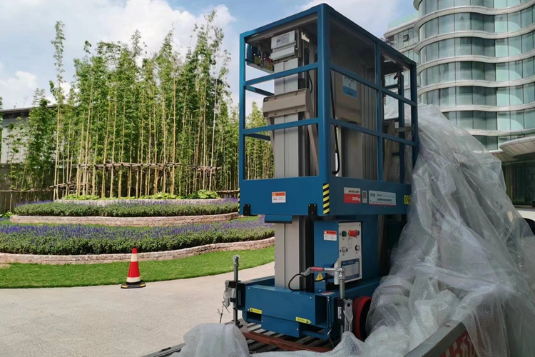 多桅柱式升降工作平臺行走式升降電動升降機(jī)高空作業(yè)平臺